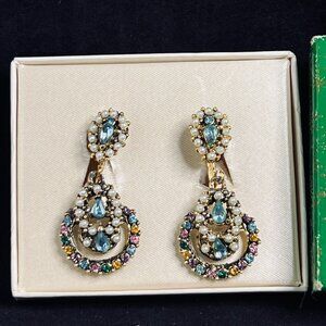 Vintage Gold Tone Faux Pearl And Rhinestone Dangling Screw Back Earrings (5284)